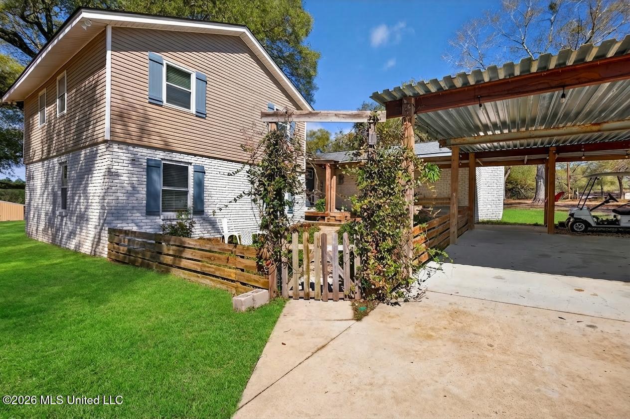 14035 Big Creek Road Gulfport, MS 39503 - Photo 105 of 112 14035BigCreekRd-15