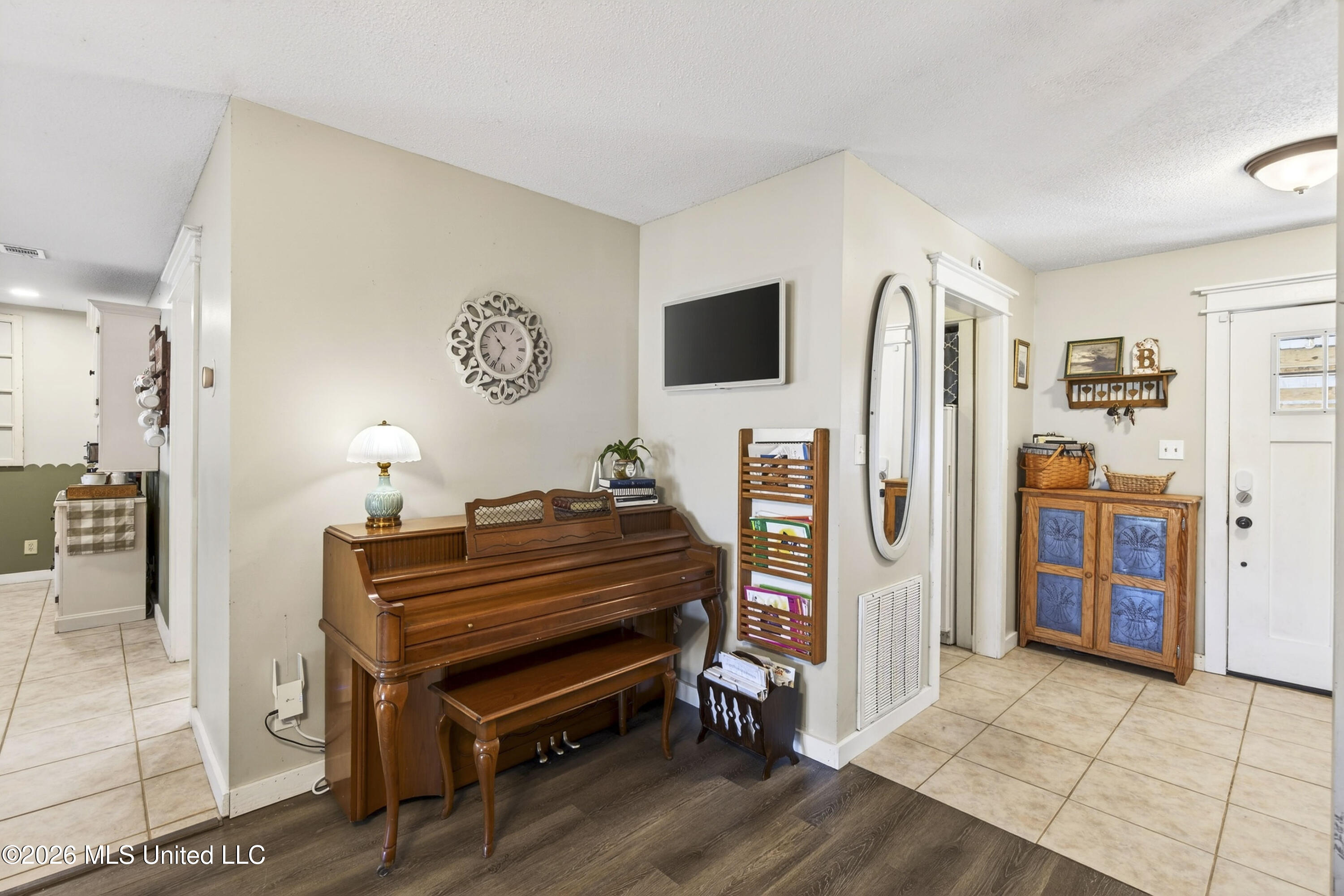 14035 Big Creek Road Gulfport, MS 39503 - Photo 23 of 112 14035BigCreekRd-32