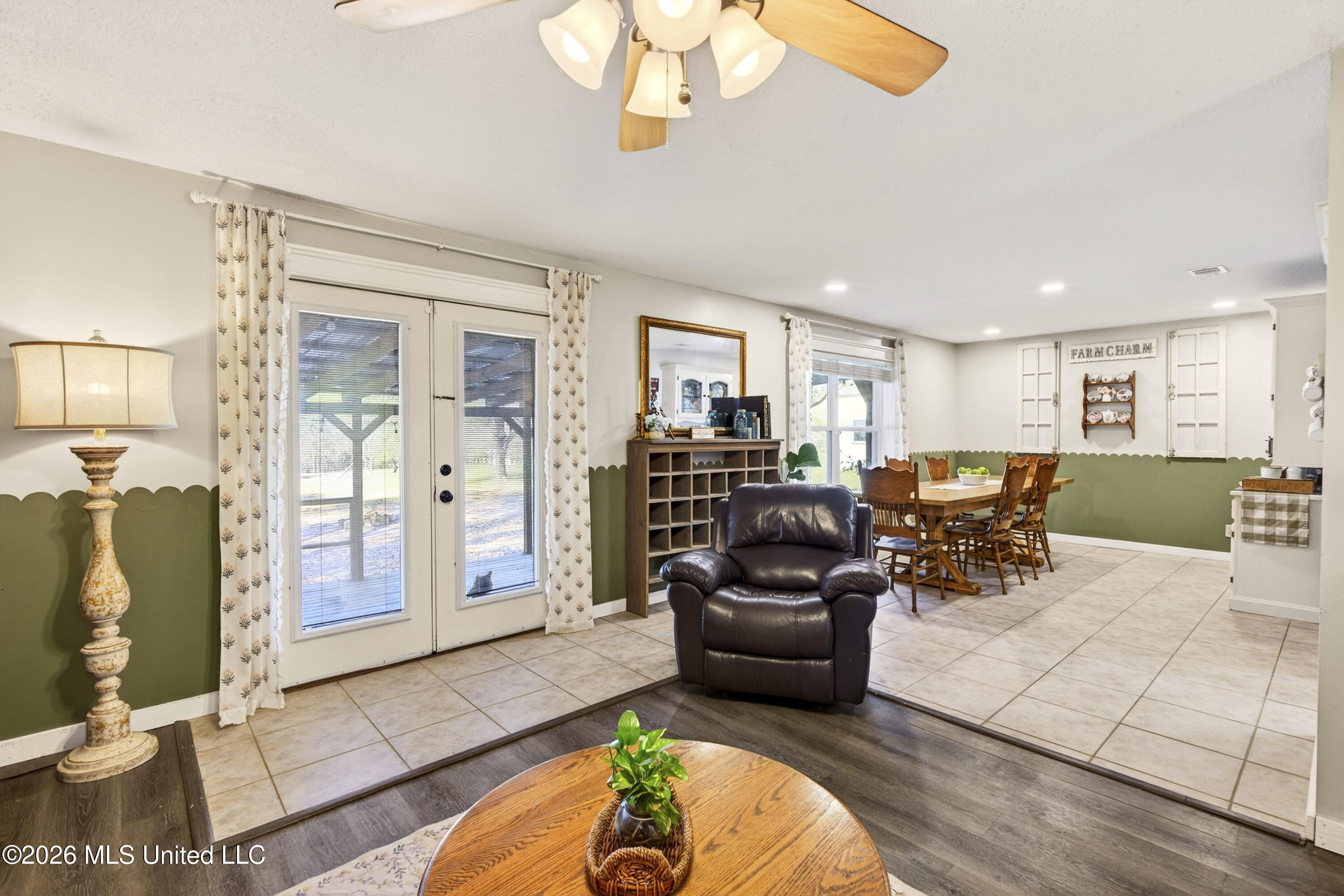 14035 Big Creek Road Gulfport, MS 39503 - Photo 24 of 112 14035BigCreekRd-33