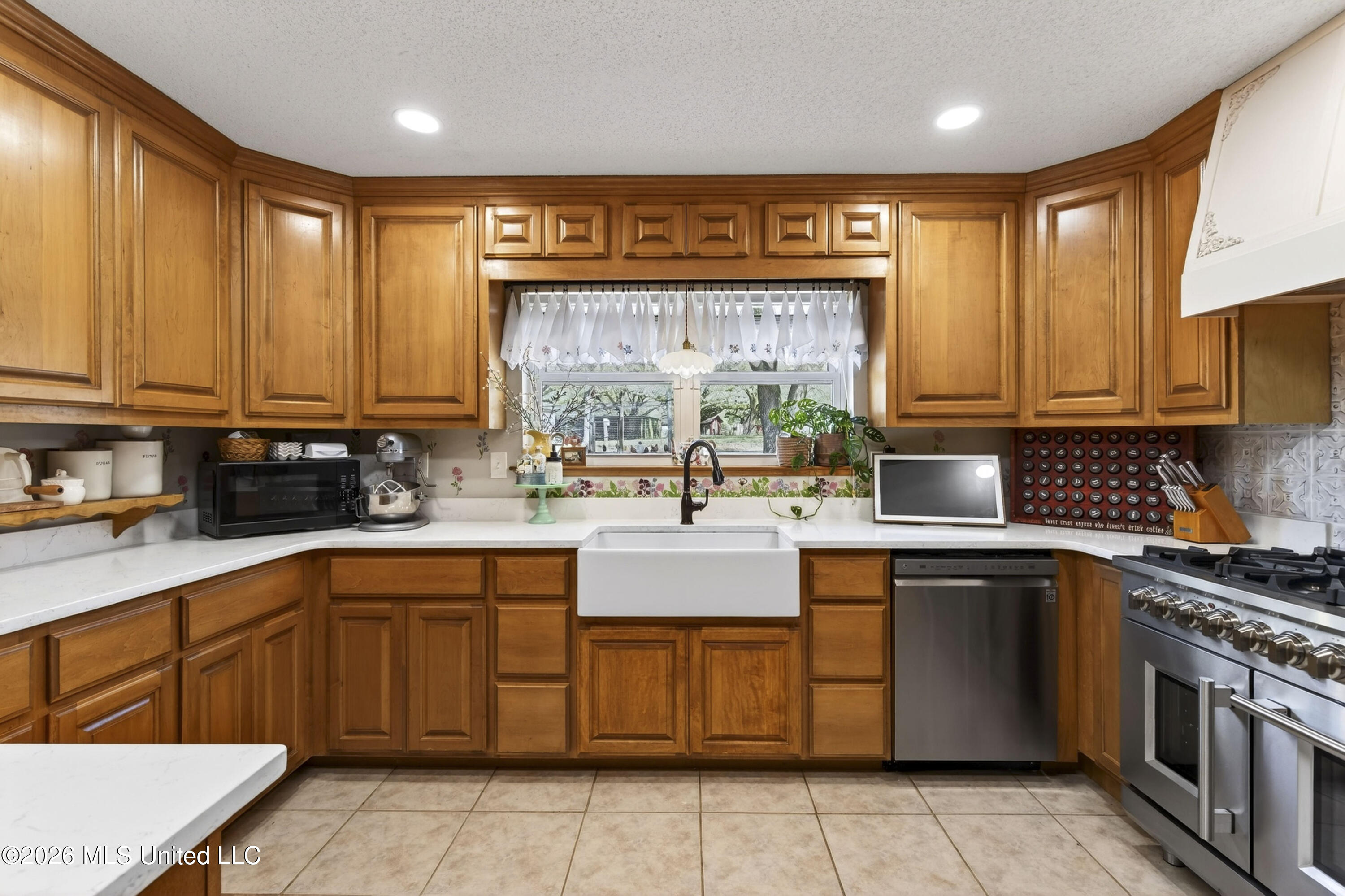 14035 Big Creek Road Gulfport, MS 39503 - Photo 30 of 112 14035BigCreekRd-42