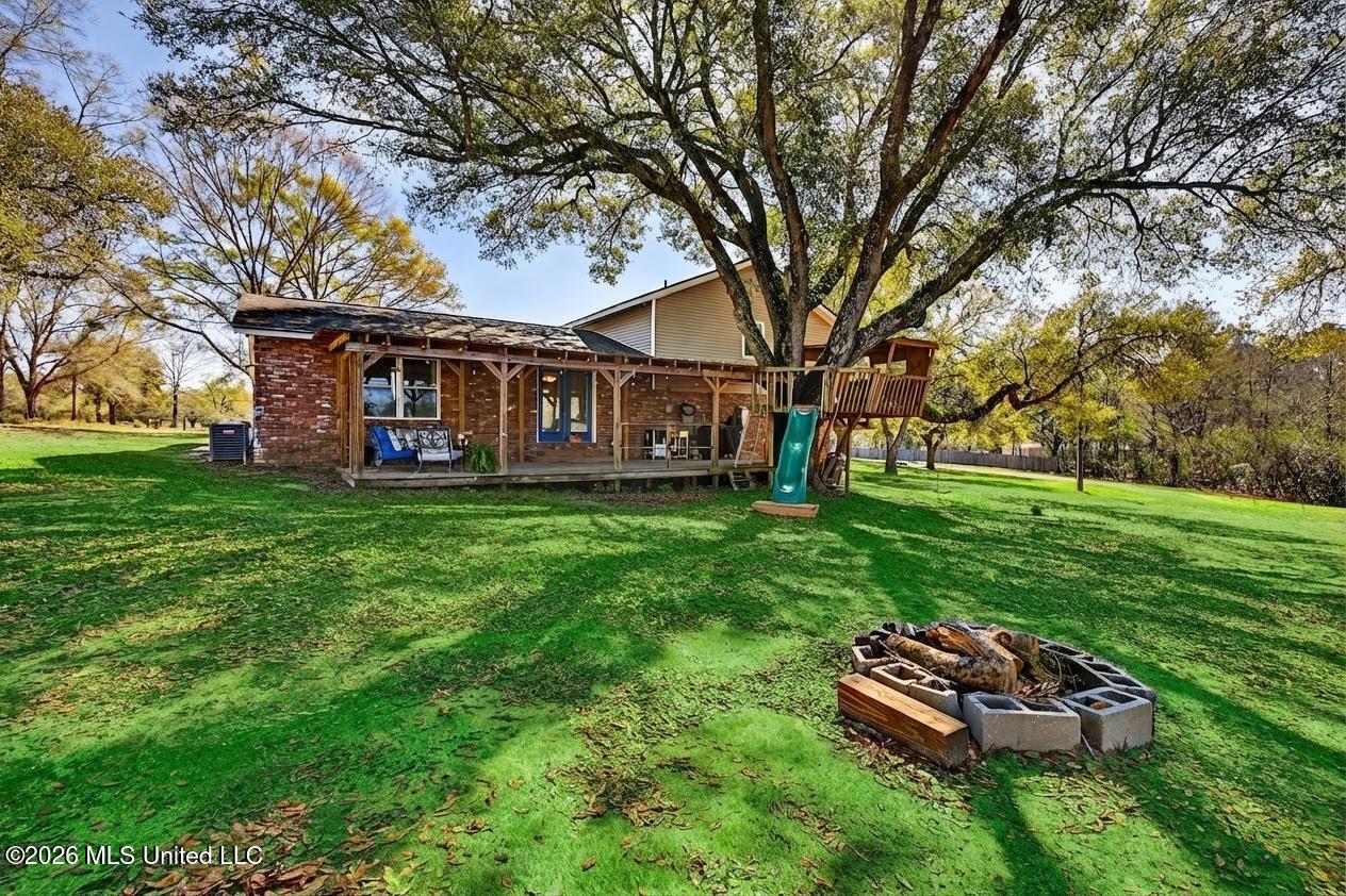 14035 Big Creek Road Gulfport, MS 39503 - Photo 75 of 112 14035BigCreekRd-86