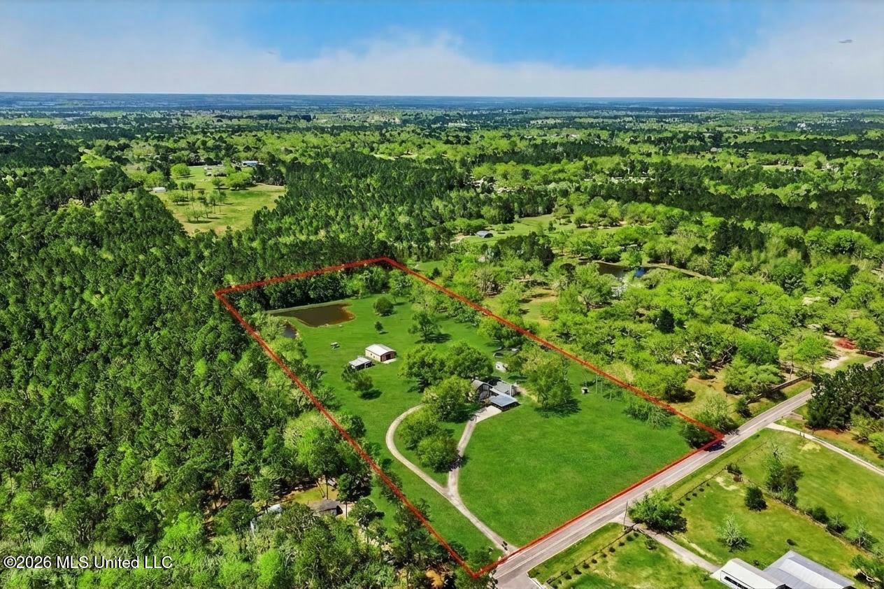 14035 Big Creek Road Gulfport, MS 39503 - Photo 94 of 112 14035BigCreekRd-108