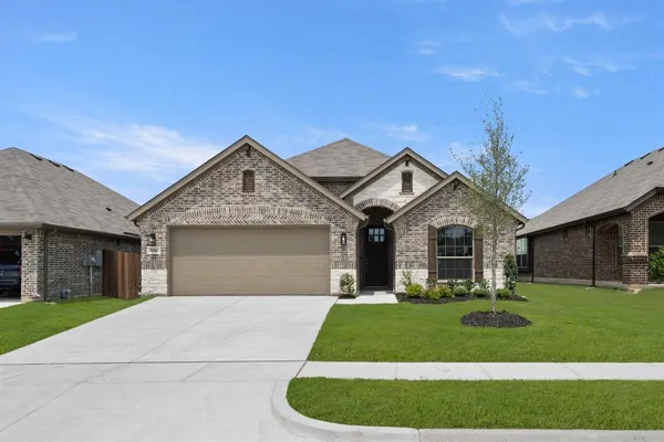 $299,888 | 806 Misty Lane, Cleburne, TX 76033