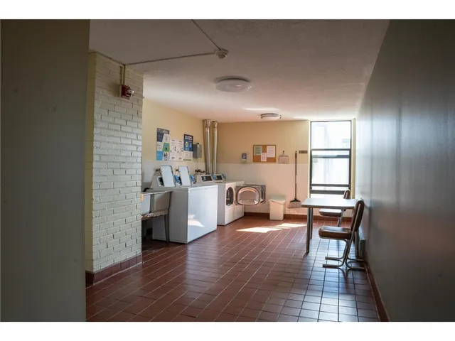 $124,999 | 4530 Park Commons Drive, Unit 317, St. Louis Park, MN 55416