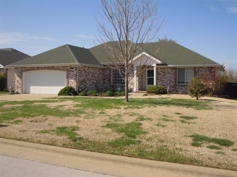 3607 West Cardinal Drive Springfield, MO 65810 - Photo 1 of 1 Primary Photo