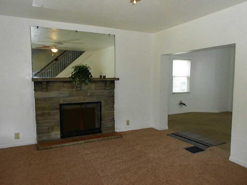 319 West Clark Street Springfield, OH 45506 - Photo 5 of 14