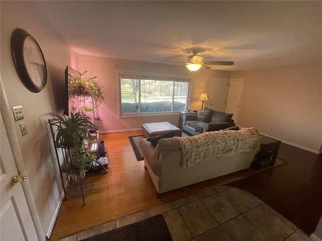 $289,000 | 409 Northwest 58th Street, Kansas City, MO 64118