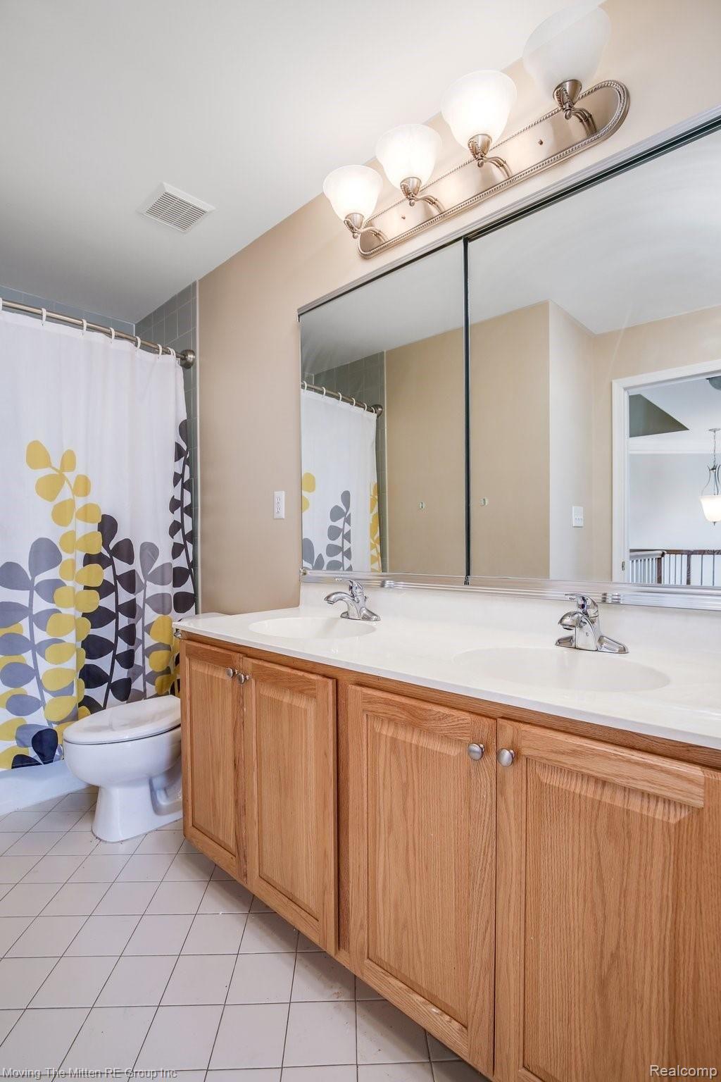 24906 Reeds Pointe Drive, Unit 47 Novi, MI 48374 - Photo 47 of 78 24906+Reeds+Pointe+Dr+Novi-46-web.jpg
