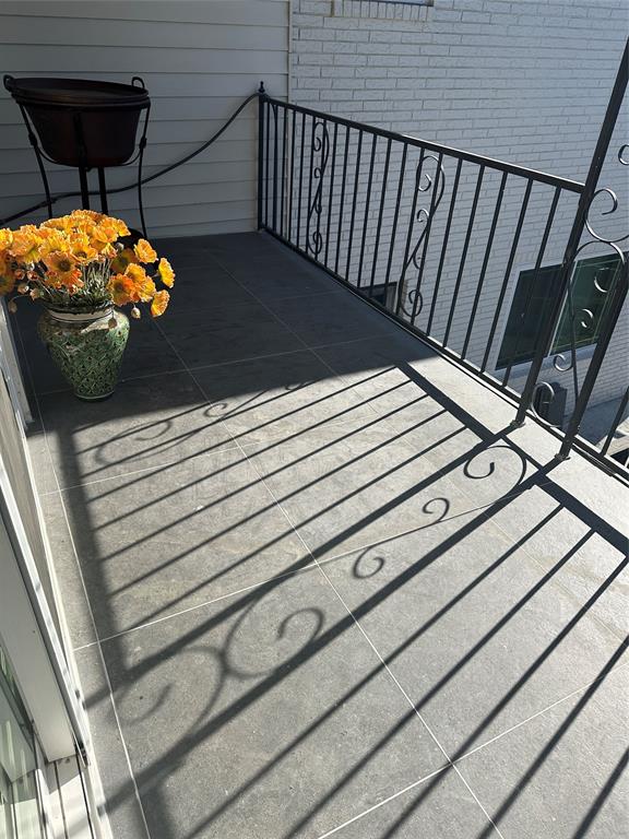 110 Vanshire Road West Lakeside, TX 76108 - Photo 26 of 34 a view of a balcony with wooden floor