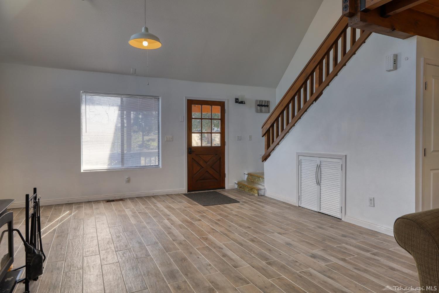 29851 Goldspike Road Tehachapi, CA 93561 - Photo 4 of 26 Gallery Image 4