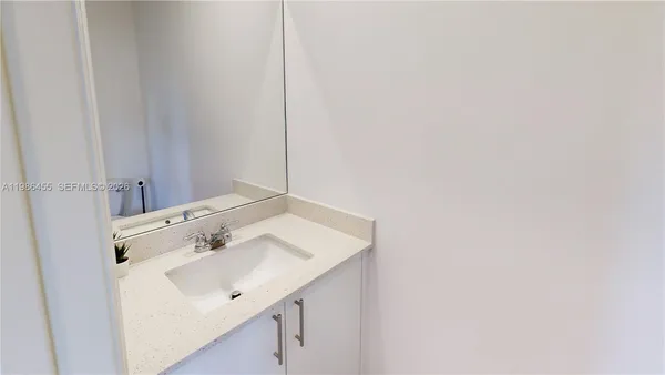 $4,000 | 2333 Southeast 28th Street, Homestead, FL 33035