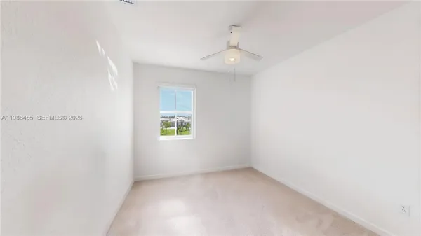 $4,000 | 2333 Southeast 28th Street, Homestead, FL 33035