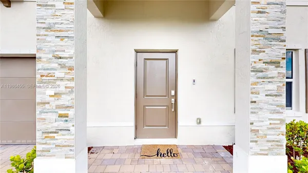 $4,000 | 2333 Southeast 28th Street, Homestead, FL 33035