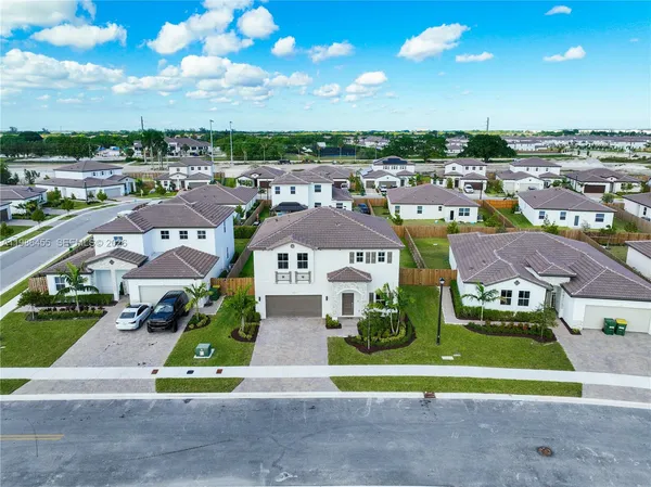 $4,000 | 2333 Southeast 28th Street, Homestead, FL 33035