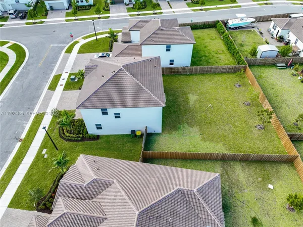 $4,000 | 2333 Southeast 28th Street, Homestead, FL 33035
