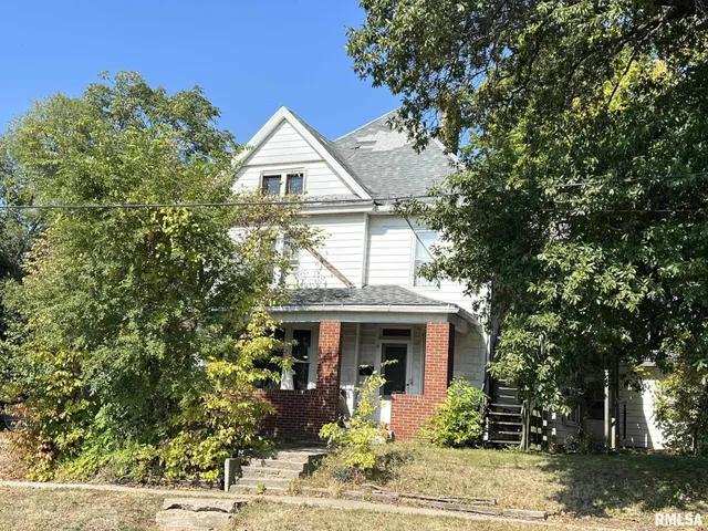 $75,000 | 332 West Calhoun Street, Macomb, IL 61455