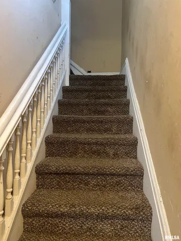 $65,000 | 332 West Calhoun Street, Macomb, IL 61455