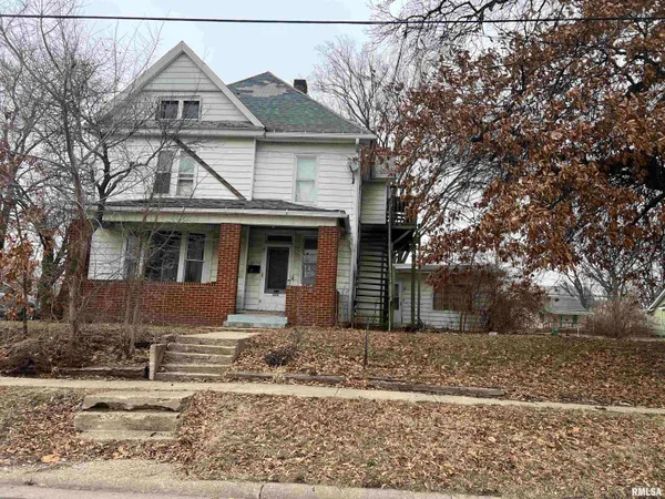 $59,900 | 332 West Calhoun Street, Macomb, IL 61455