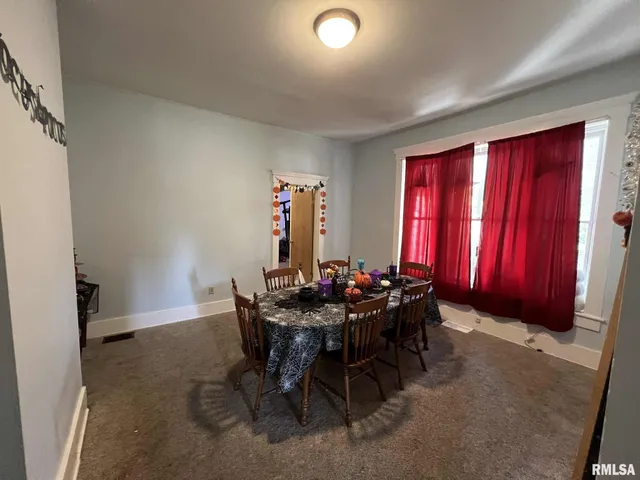 $75,000 | 332 West Calhoun Street, Macomb, IL 61455