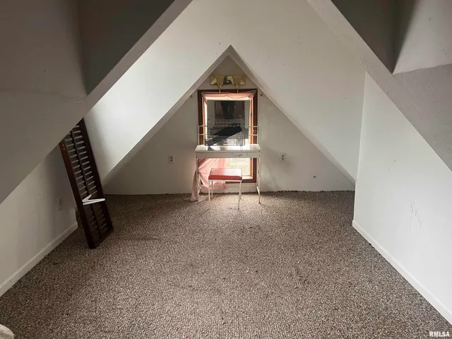 $75,000 | 332 West Calhoun Street, Macomb, IL 61455