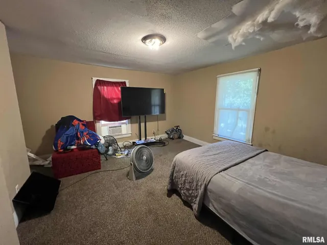 $75,000 | 332 West Calhoun Street, Macomb, IL 61455