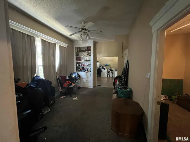 $75,000 | 332 West Calhoun Street, Macomb, IL 61455