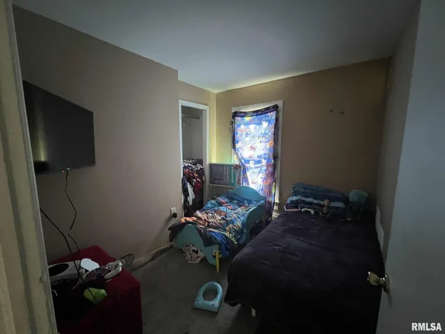 $75,000 | 332 West Calhoun Street, Macomb, IL 61455