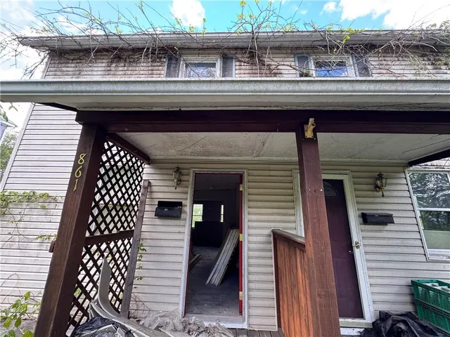 an outdoor view of a house