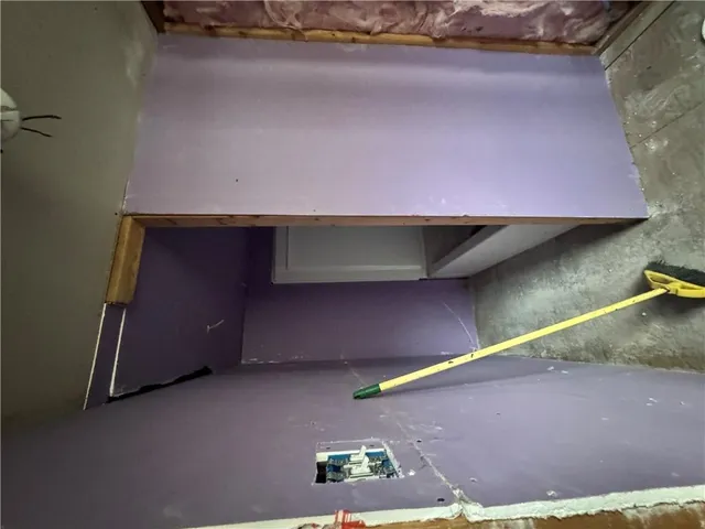 $30,000 | 861 Koehlar Avenue, Donora, PA 15033