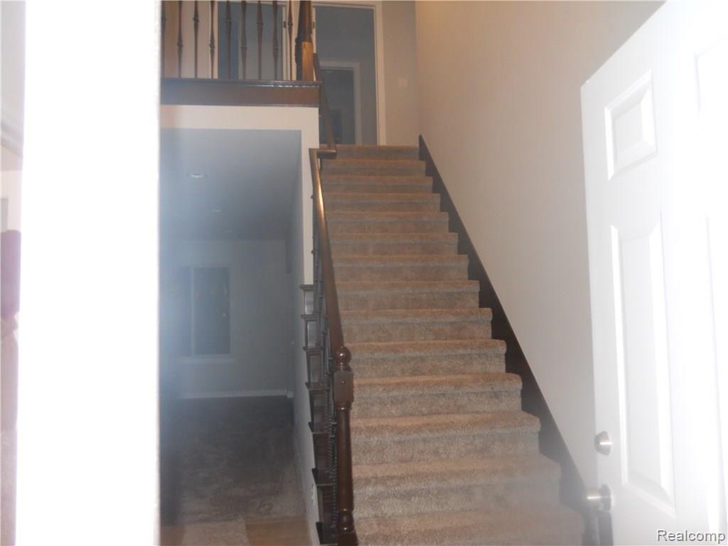 2716 Dearborn Avenue Rochester, MI 48309 - Photo 20 of 27 DSCN0406.JPG