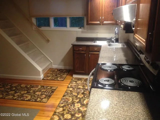 $750,000 | 36 The Concourse, Bethlehem, NY 12203