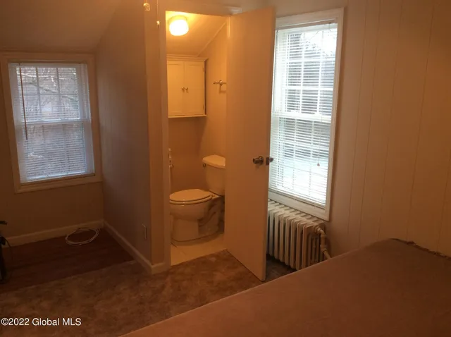 $750,000 | 36 The Concourse, Bethlehem, NY 12203