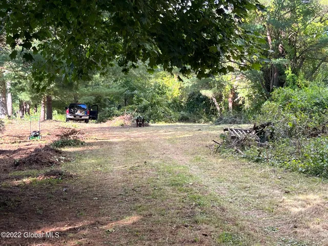 $750,000 | 36 The Concourse, Bethlehem, NY 12203