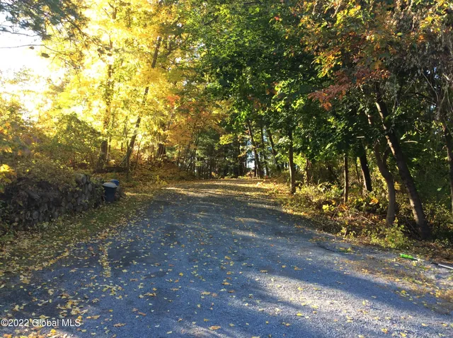 $750,000 | 36 The Concourse, Bethlehem, NY 12203