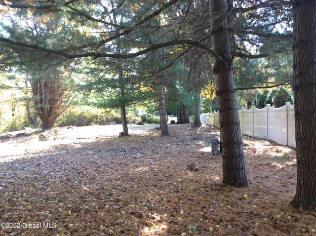 $750,000 | 36 The Concourse, Bethlehem, NY 12203