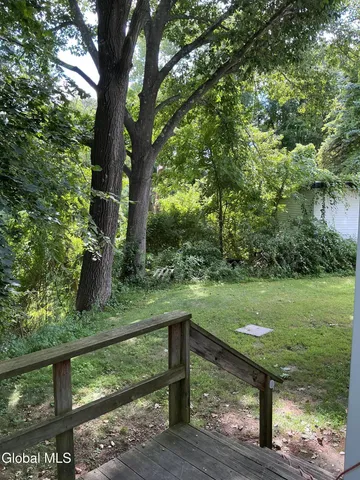 $750,000 | 36 The Concourse, Bethlehem, NY 12203