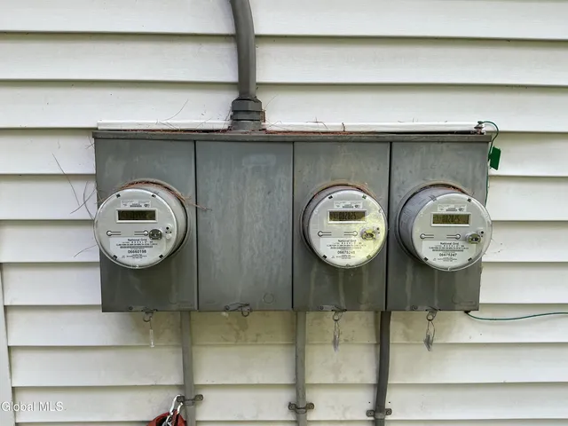 $750,000 | 36 The Concourse, Bethlehem, NY 12203