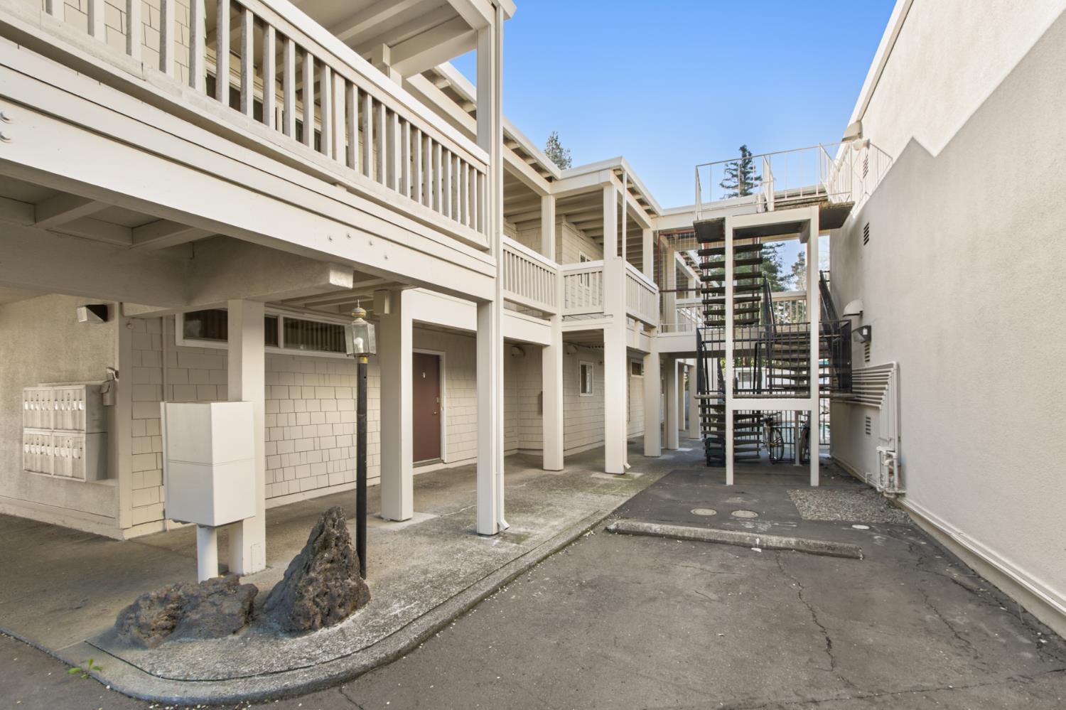 745 F Street Davis, CA 95616 - Photo 17 of 23