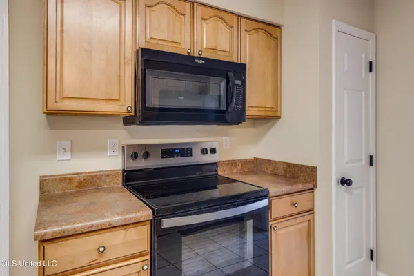 $299,000 | 7322 Analii Street, Diamondhead, MS 39525