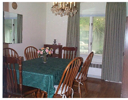 23 Francis Road Sharon, MA 02067 - Photo 3 of 6 Gallery Image 3