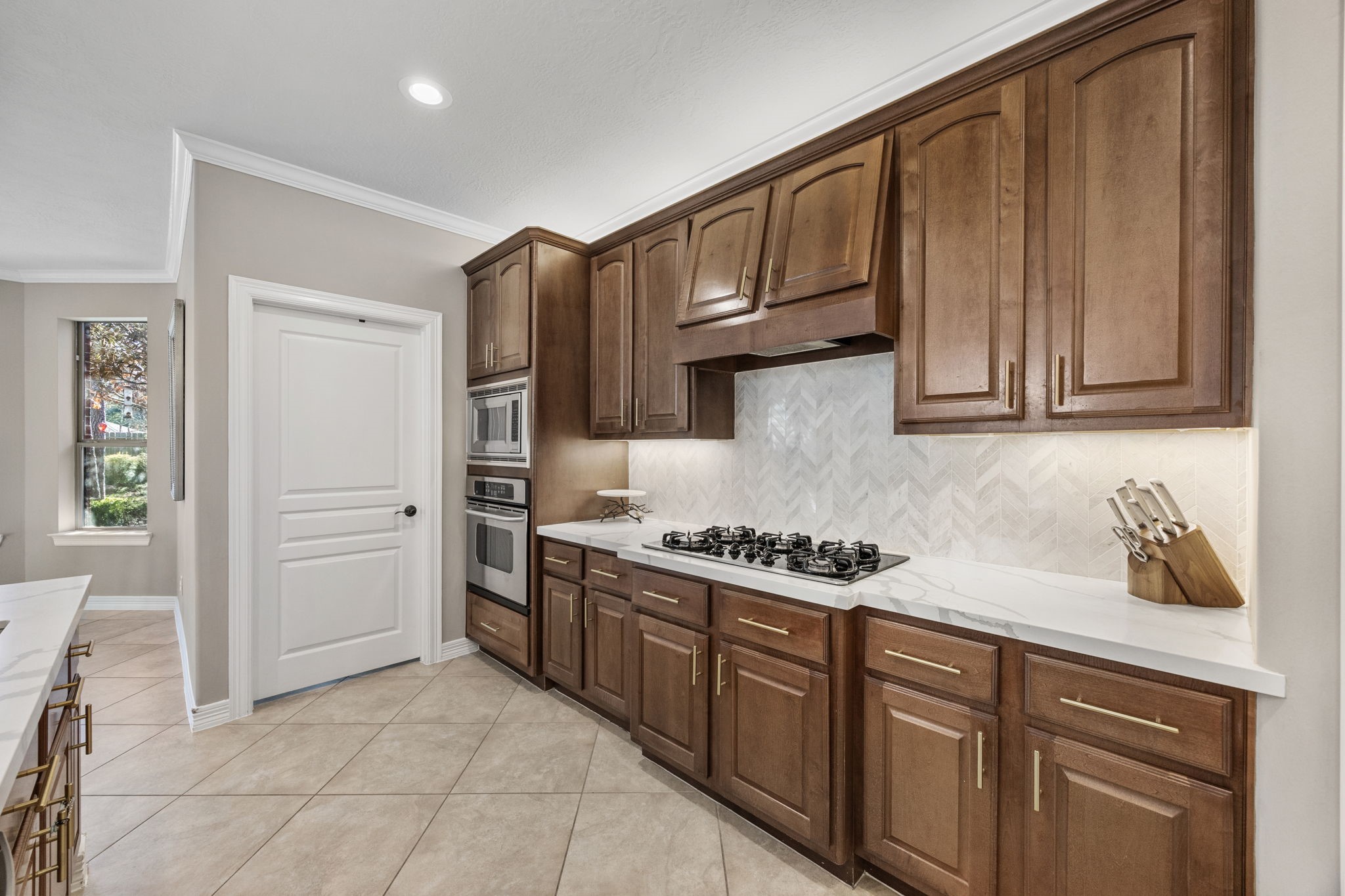 18315 Cape Lookout Way Humble, TX 77346 - Photo 8 of 17