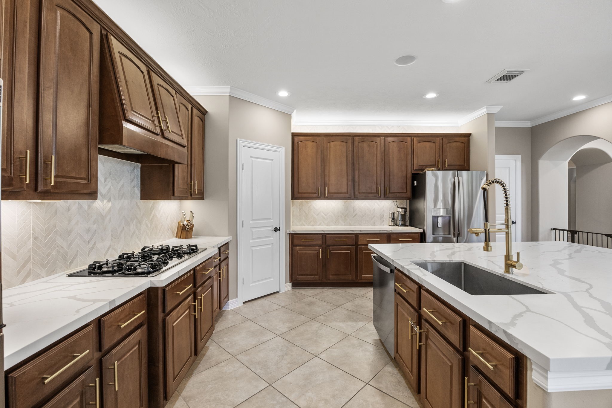 18315 Cape Lookout Way Humble, TX 77346 - Photo 9 of 17