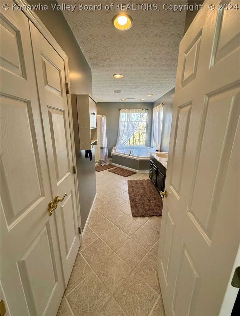 52 Oakvale Road Hurricane, WV 25526 - Photo 19 of 31 Gallery Image 19