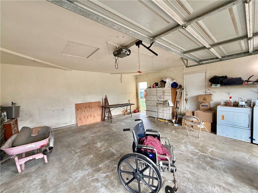 3292 Debbie Lane Riverside, CA 92501 - Photo 10 of 32