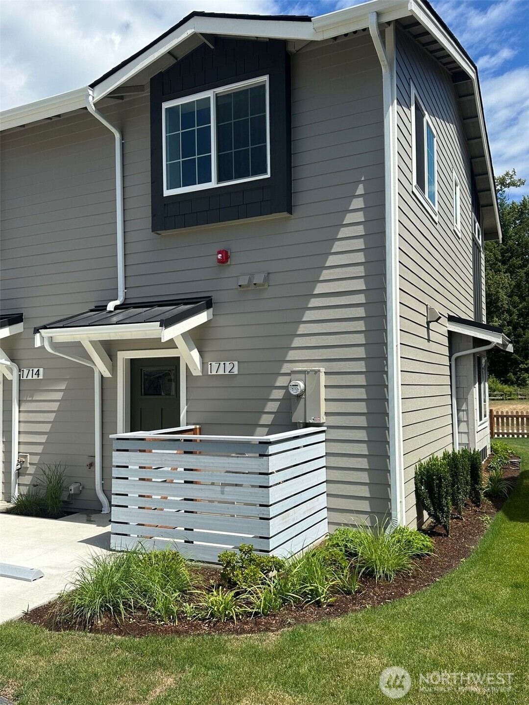 1712 Sunup Loop Bellingham, WA 98226 - Photo 3 of 15