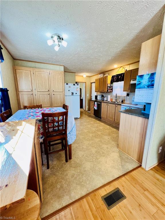 326 Huffman Fork Road Purlear, NC 28665 - Photo 11 of 25 Gallery Image 11