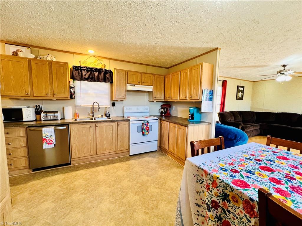 326 Huffman Fork Road Purlear, NC 28665 - Photo 13 of 25 Gallery Image 13