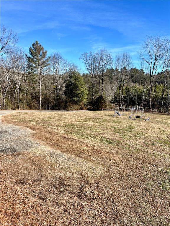 326 Huffman Fork Road Purlear, NC 28665 - Photo 4 of 25 Gallery Image 4