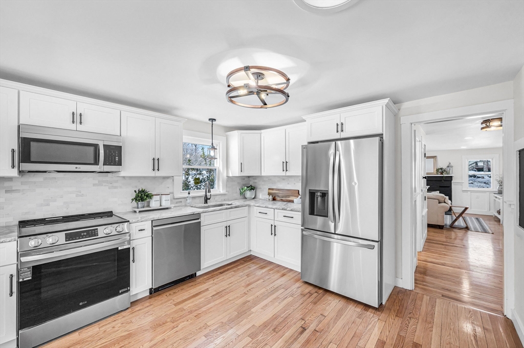 285 Granby Road Belchertown, MA 01007 - Photo 9 of 37