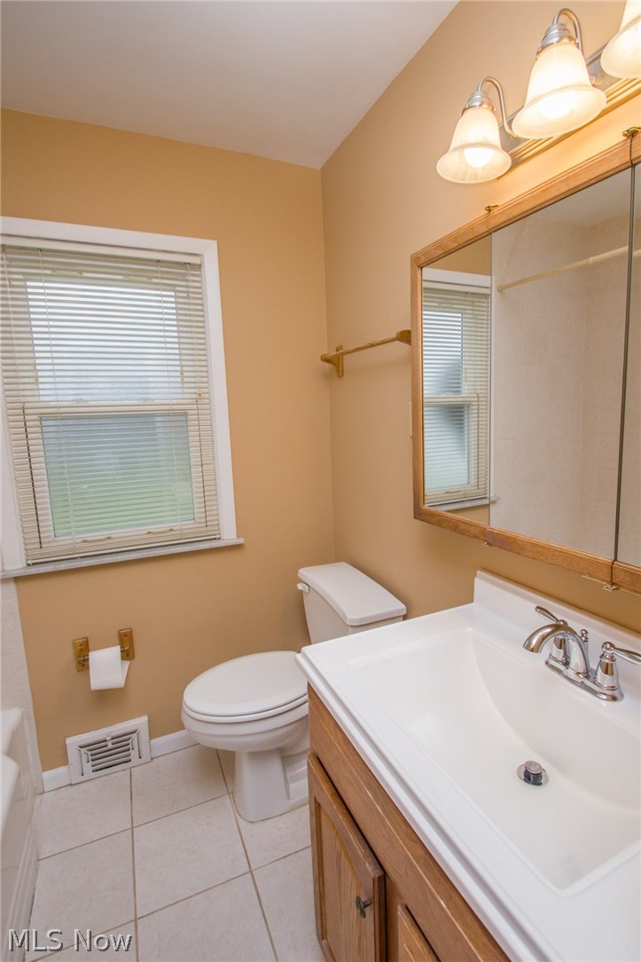 1650 Chelmsford Road Cleveland, OH 44124 - Photo 24 of 33 Gallery Image 24